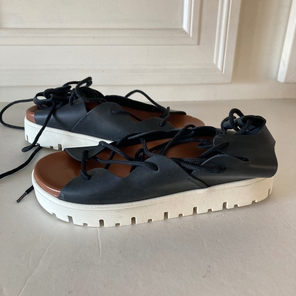 NWOT Pilcro Anthropologie Tie-Up Gladiator Sport Black Leather Sandals Sz 39 - Picture 5 of 6